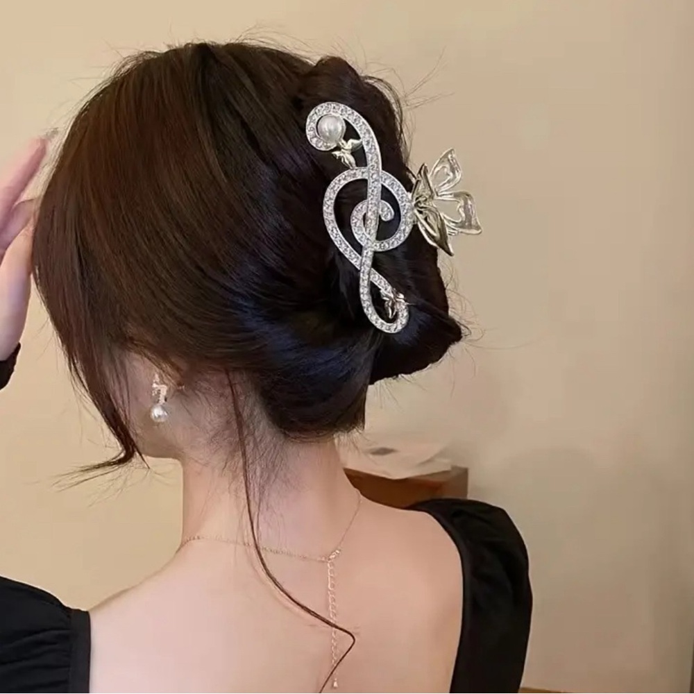 Beautiful Elegant Music Note Shape Luxury Faux Pearl Ponytail Claw Clip - Picture 4 of 5